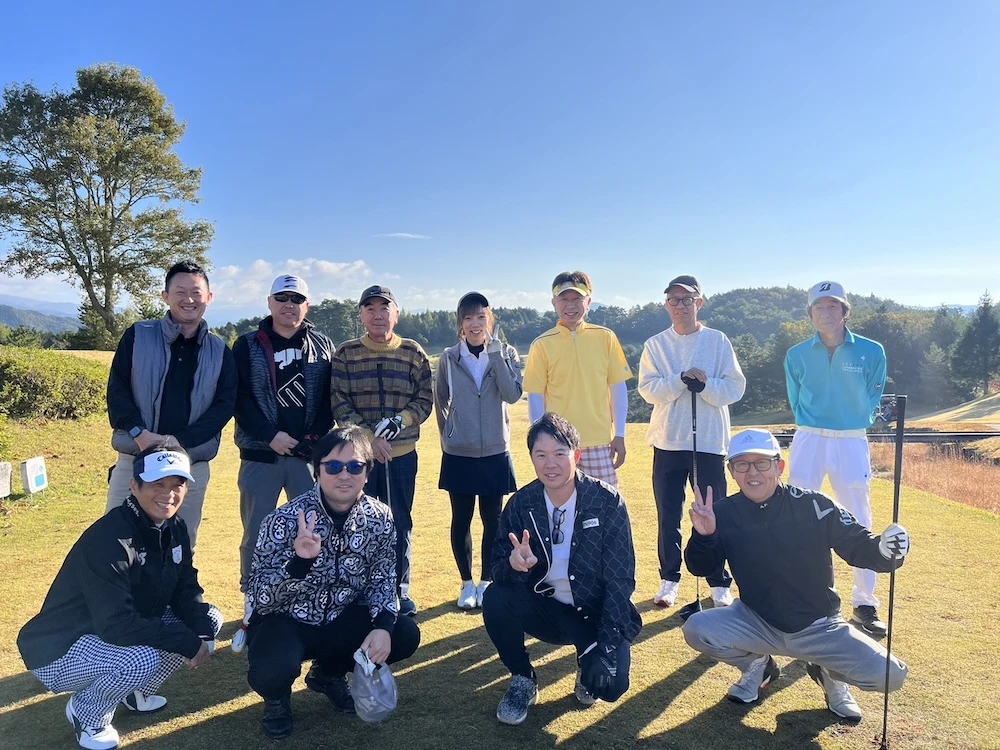 ゴルフ部の集合写真